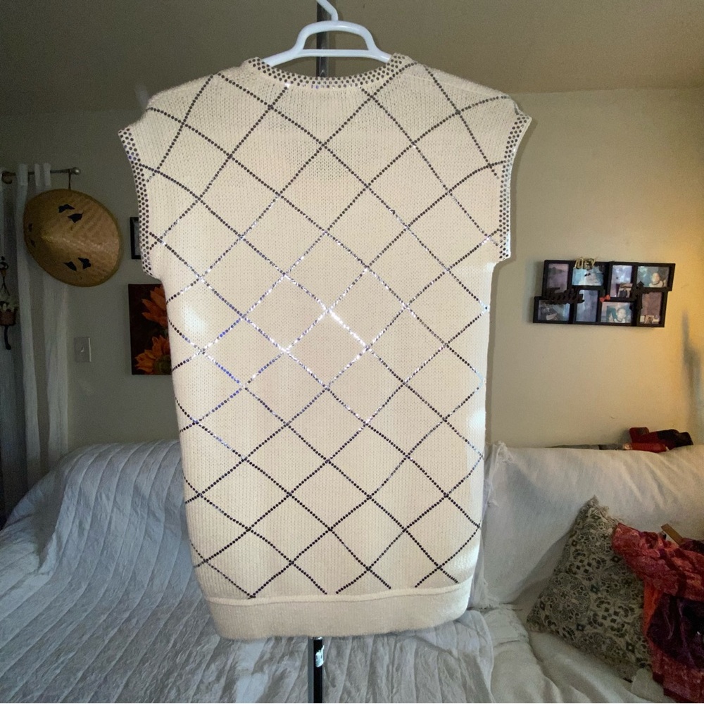 St John Embellished Round Neck Sequin Neckline Knit Tunic Top‎ Size Large - Picture 7 of 16
